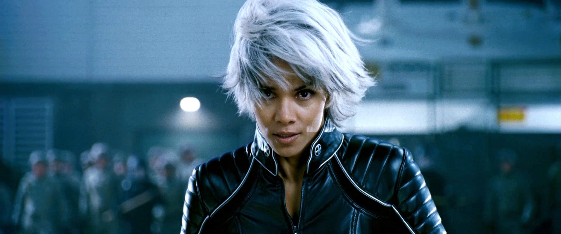 fhd006TLS_Halle_Berry_051